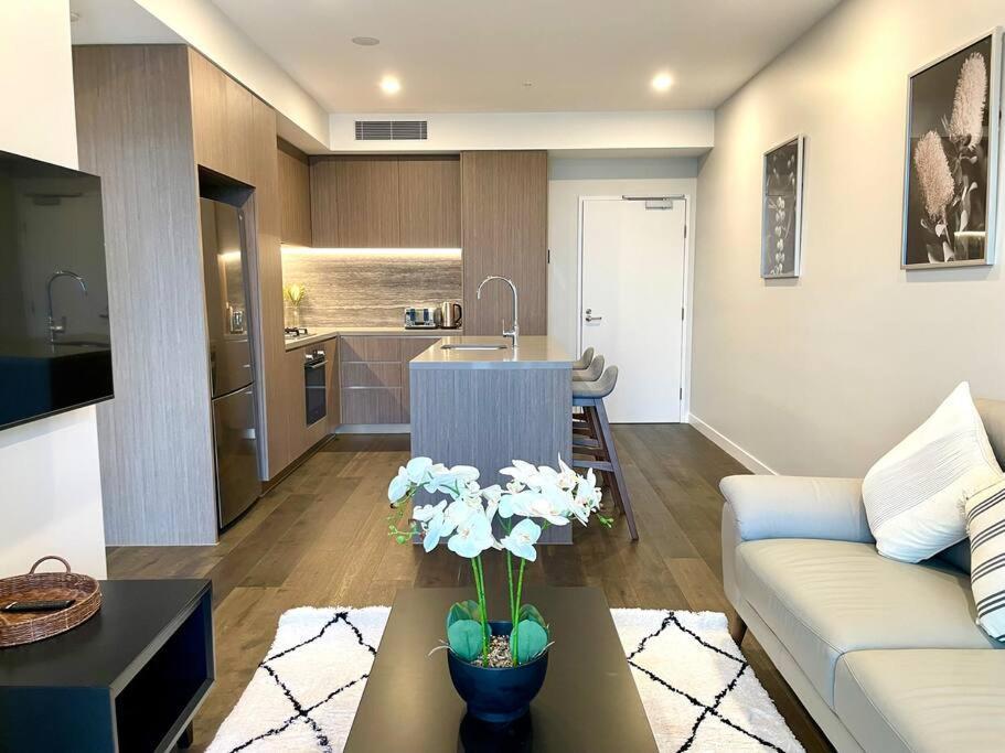 Luxury Stunning Riverview 1 Bedroom Apt 479F Gold Coast Bagian luar foto