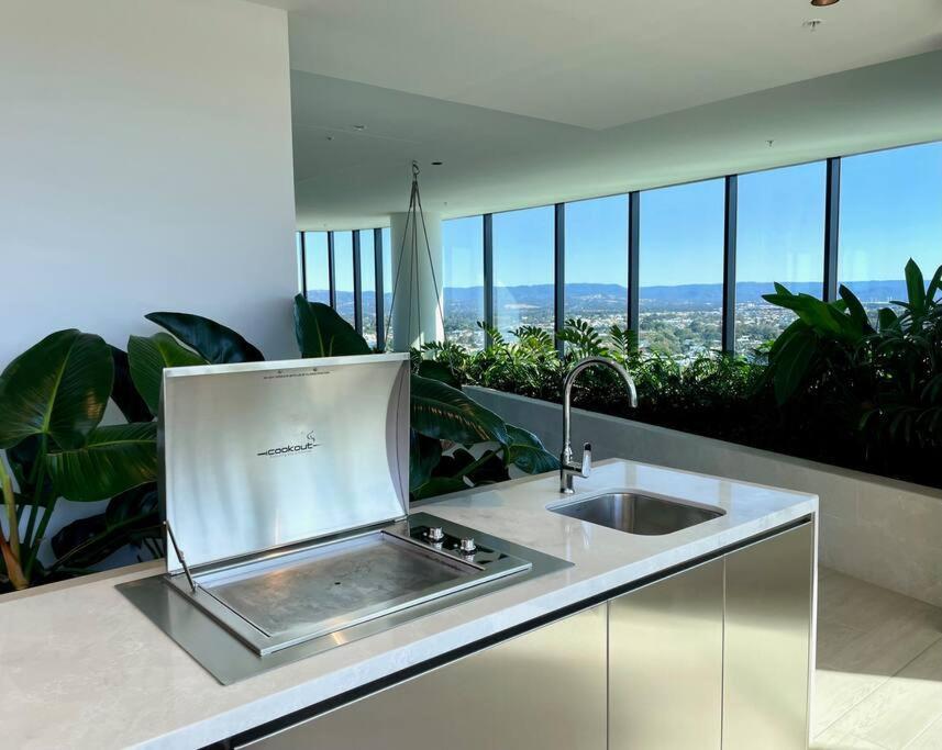 Luxury Stunning Riverview 1 Bedroom Apt 479F Gold Coast Bagian luar foto